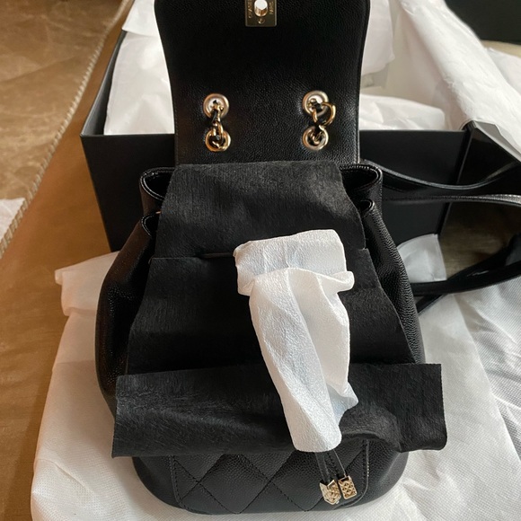 2022 CHANEL small backpack - Picture 4 of 10